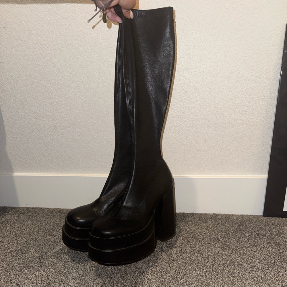 Black Platform Knee-High Boots - Picture 3 of 3